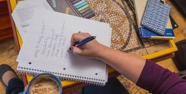 Learn to earn good grades in online classes