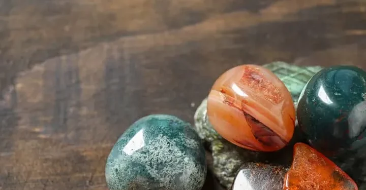Carnelia Gemstone