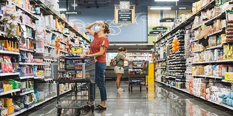 how late is the closest grocery store open