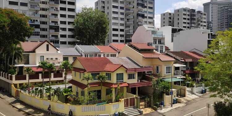 SingaporeBased Silent 40m SeriesPillai