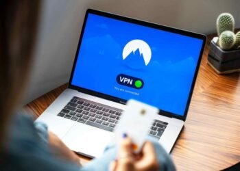 Navigating the Digital Realm Safely with iTopVPN: A Windows User’s Guide