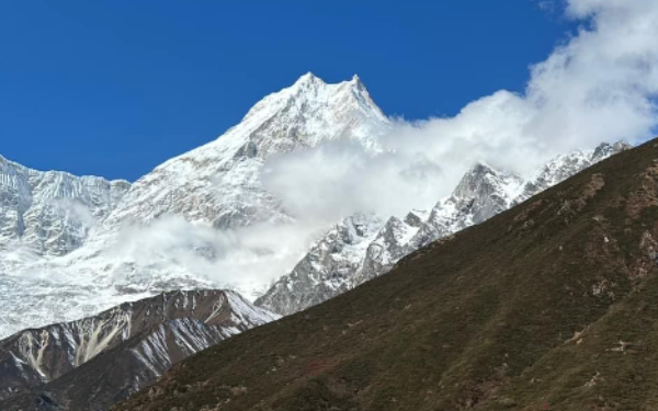 Conquering the Himalayas: A Guide to Everest Base Camp and Manaslu Circuit Treks