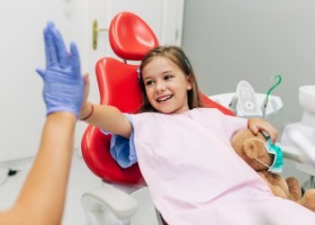 CHILDREN DENTIST