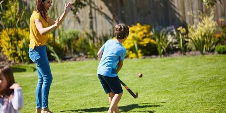 Transform Your Lawn Why Fescue Grass is Perfect for Families and Pets