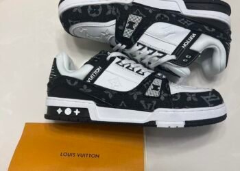 Explore Louis Vuitton men's shoes